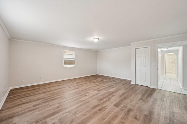 5618 Cinnamon Drive, West Palm Beach, FL 33415