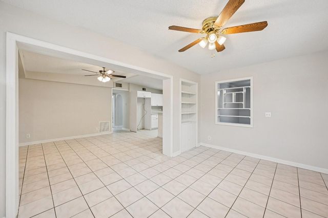 5618 Cinnamon Drive, West Palm Beach, FL 33415