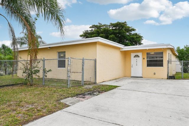 5618 Cinnamon Drive, West Palm Beach, FL 33415