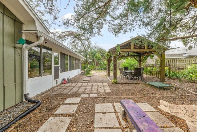 129 Pelican Road, St Augustine, FL 32086