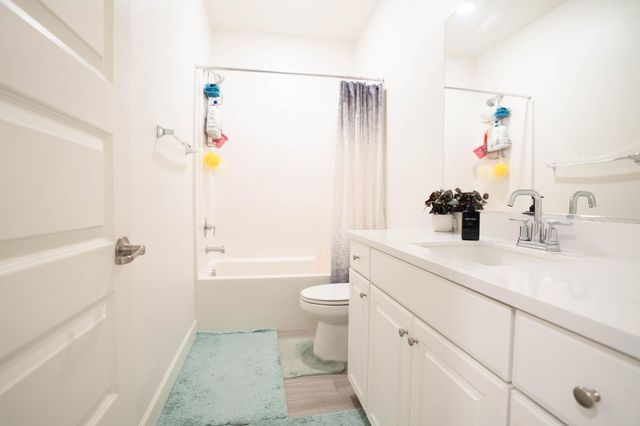 7929 Titan Dr, Antelope, CA 95843