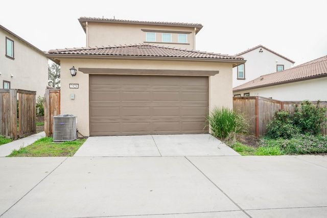 7929 Titan Dr, Antelope, CA 95843