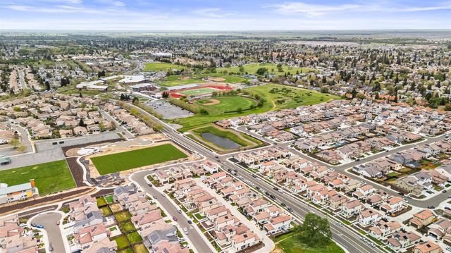 7929 Titan Dr, Antelope, CA 95843