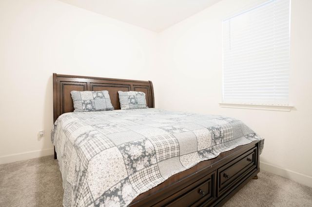 7929 Titan Dr, Antelope, CA 95843