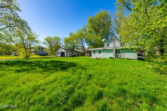7 Clearwater Street, Ravena, NY 12143