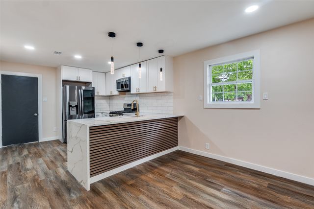 7812 Bruton Road, Dallas, TX 75217