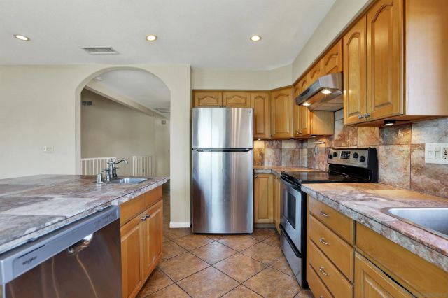 10395 Orozco, San Diego, CA 92124