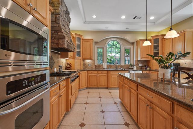 2575 Kensington Ct, Turlock, CA 95382