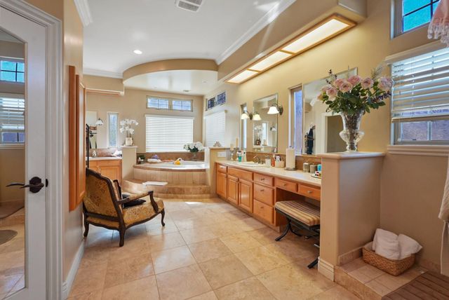 2575 Kensington Ct, Turlock, CA 95382