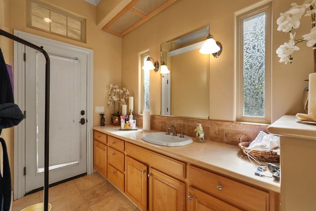 2575 Kensington Ct, Turlock, CA 95382