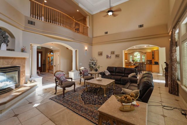 2575 Kensington Ct, Turlock, CA 95382