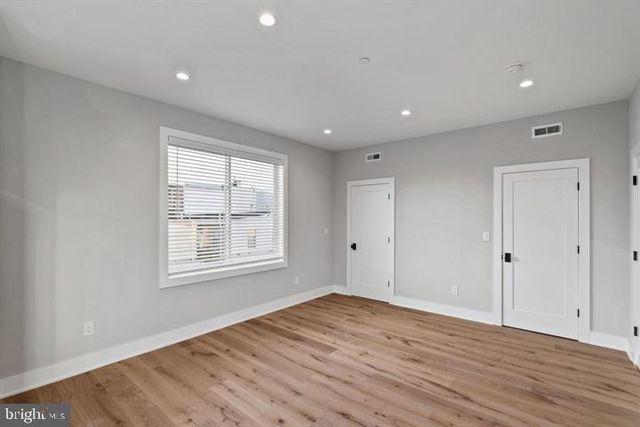2053 E CUMBERLAND ST, Philadelphia, PA 19125