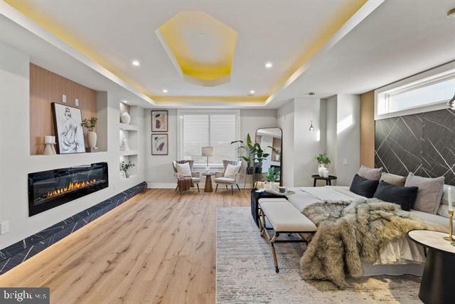 2053 E CUMBERLAND ST, Philadelphia, PA 19125