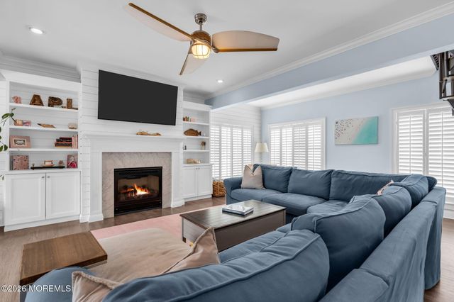 24 Highland Avenue, Monmouth Beach, NJ 07750