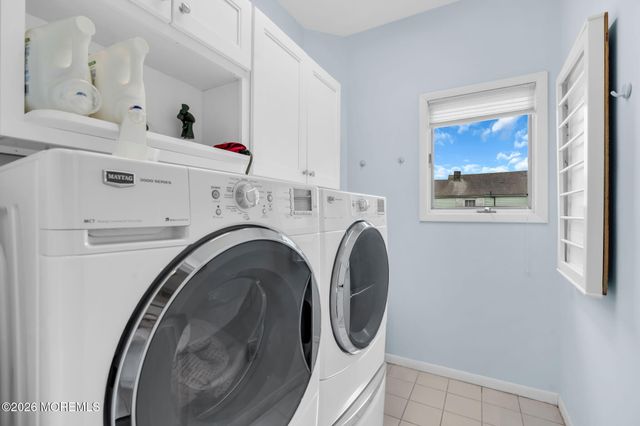 24 Highland Avenue, Monmouth Beach, NJ 07750