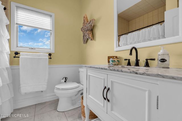 24 Highland Avenue, Monmouth Beach, NJ 07750