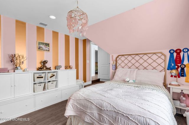 24 Highland Avenue, Monmouth Beach, NJ 07750