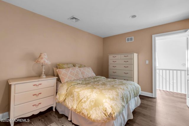 24 Highland Avenue, Monmouth Beach, NJ 07750