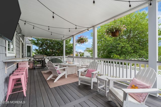 24 Highland Avenue, Monmouth Beach, NJ 07750