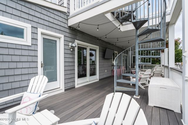 24 Highland Avenue, Monmouth Beach, NJ 07750