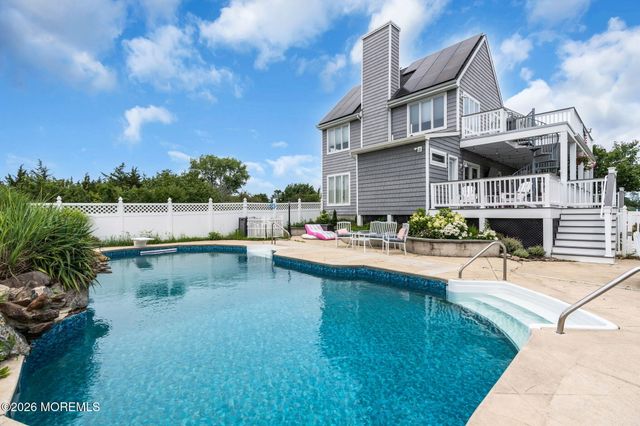 24 Highland Avenue, Monmouth Beach, NJ 07750