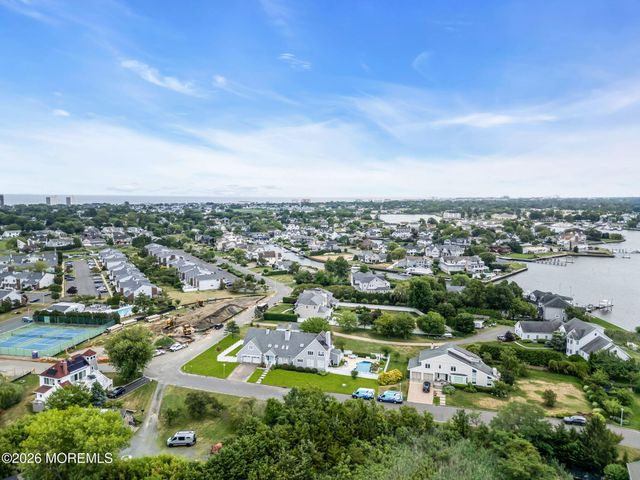 24 Highland Avenue, Monmouth Beach, NJ 07750