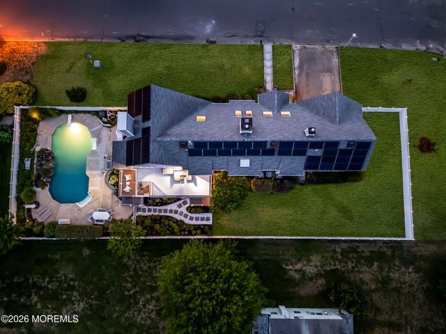 24 Highland Avenue, Monmouth Beach, NJ 07750