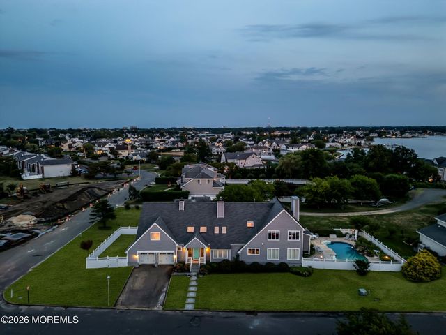 24 Highland Avenue, Monmouth Beach, NJ 07750