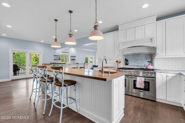24 Highland Avenue, Monmouth Beach, NJ 07750