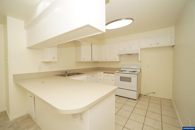 1276 Arabian Av SE, Salem, OR 97317