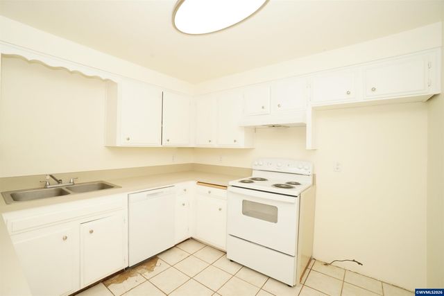 1276 Arabian Av SE, Salem, OR 97317
