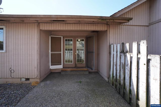 1276 Arabian Av SE, Salem, OR 97317