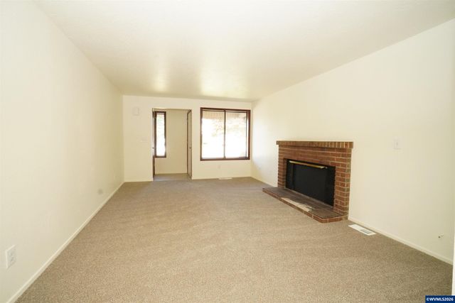 1276 Arabian Av SE, Salem, OR 97317