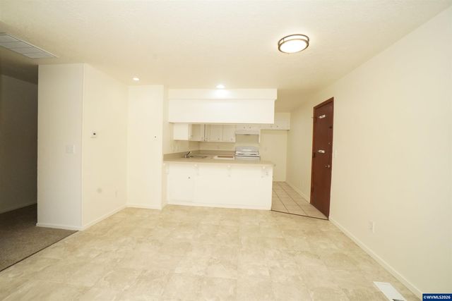 1276 Arabian Av SE, Salem, OR 97317