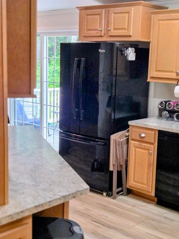 609 Ten Rod Road, Farmington, NH 03867