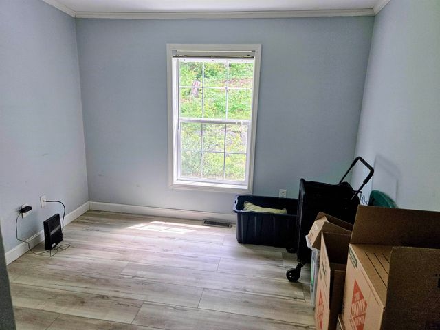 609 Ten Rod Road, Farmington, NH 03867