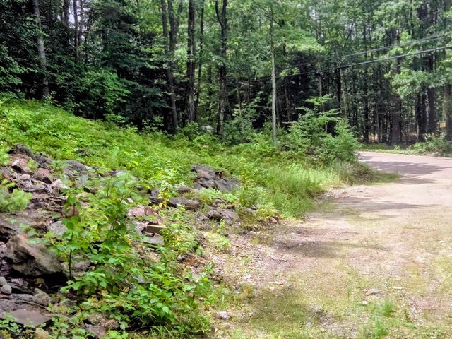 609 Ten Rod Road, Farmington, NH 03867