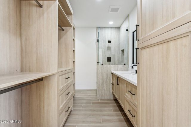 9031 N 83RD Way, Scottsdale, AZ 85258