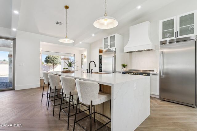 9031 N 83RD Way, Scottsdale, AZ 85258