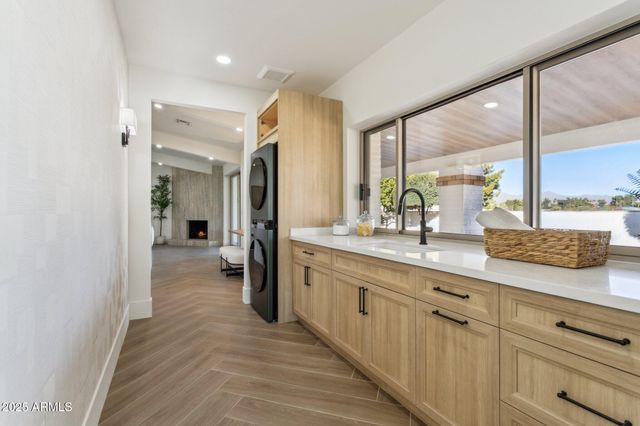 9031 N 83RD Way, Scottsdale, AZ 85258