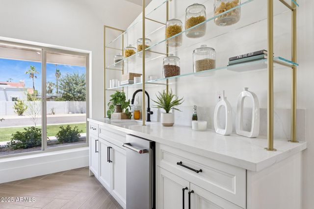 9031 N 83RD Way, Scottsdale, AZ 85258