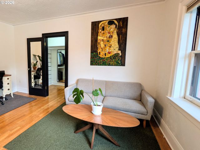 1526 Ne 24TH Ave 205, Portland, OR 97232