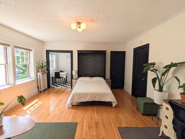 1526 Ne 24TH Ave 205, Portland, OR 97232