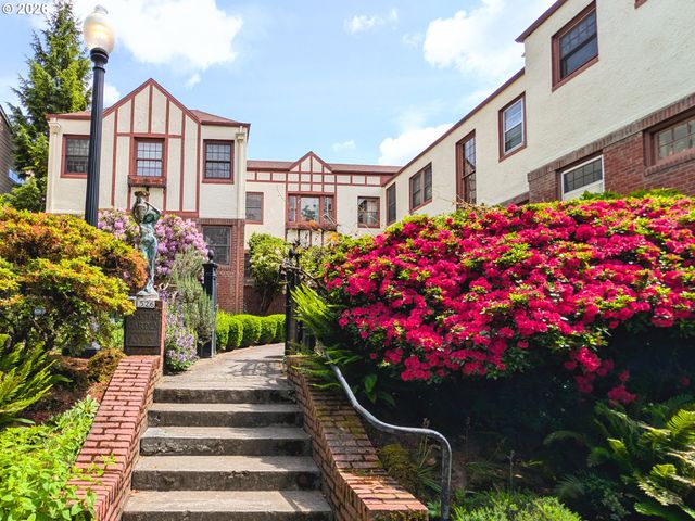 1526 Ne 24TH Ave 205, Portland, OR 97232