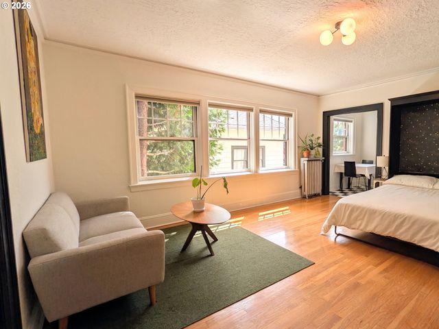 1526 Ne 24TH Ave 205, Portland, OR 97232