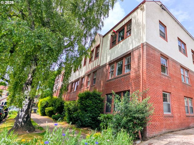 1526 Ne 24TH Ave 205, Portland, OR 97232