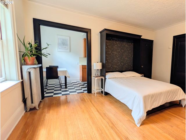 1526 Ne 24TH Ave 205, Portland, OR 97232