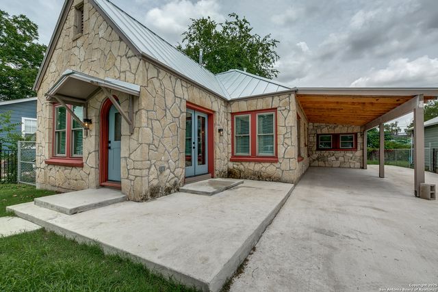 1715 Lee Hall, San Antonio, TX 78201
