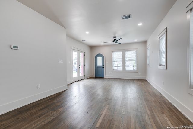 1715 Lee Hall, San Antonio, TX 78201