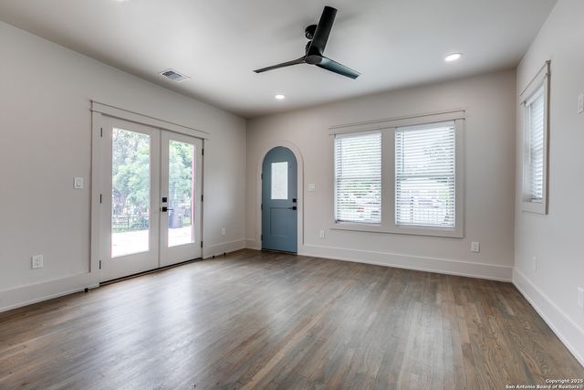 1715 Lee Hall, San Antonio, TX 78201
